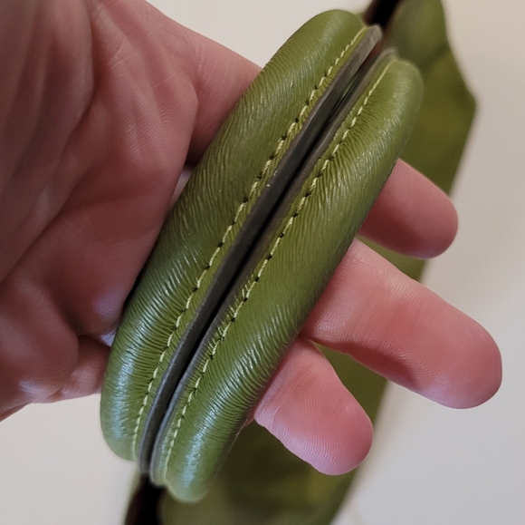 Green Tote - Picture 6 of 13